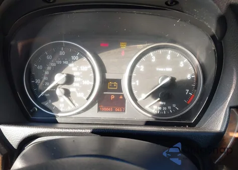 2011 BMW 328I xDrive из США, поврежденный, VIN WBAPK5C50BF126644